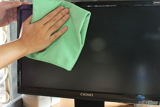 Effective Ways to Clean Your LCD Computer Monitor